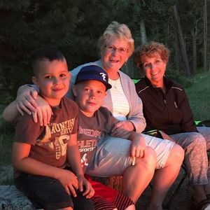 Meet your Posher, Juanita